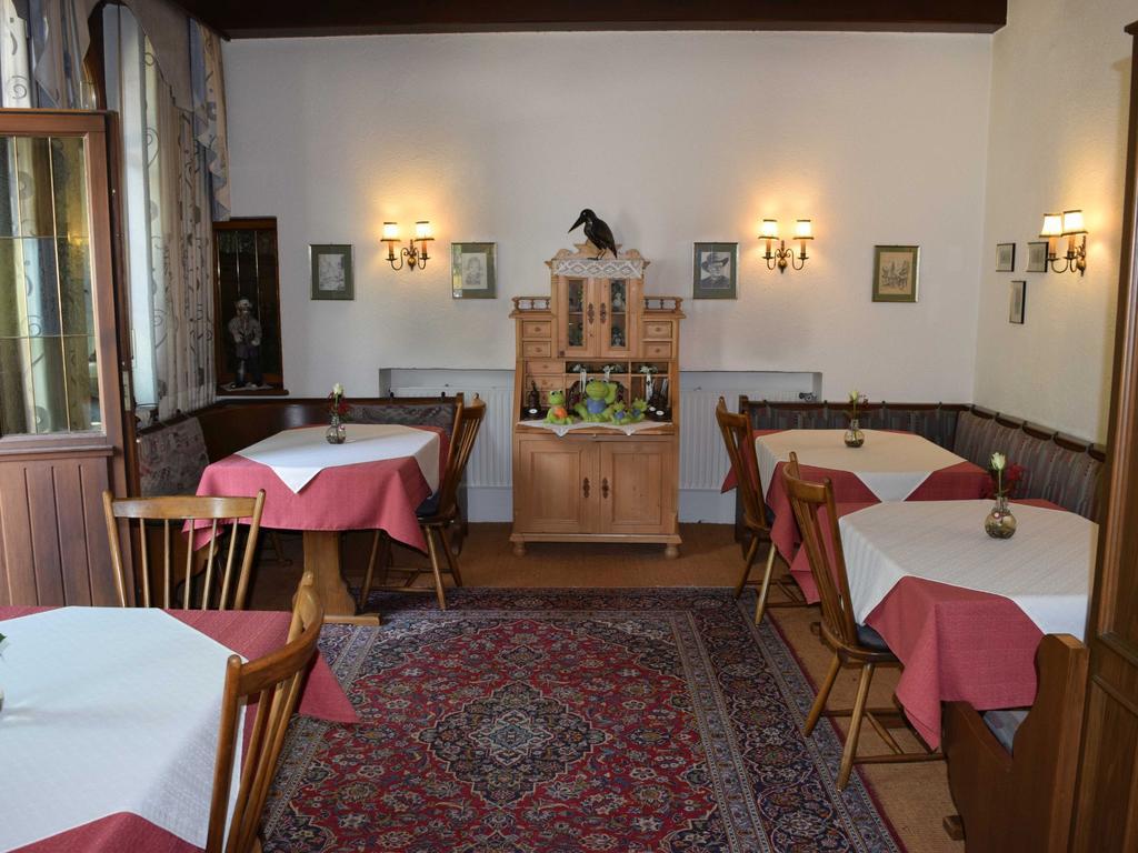 Hotel-Restaurant Ochsen Хаслах им Кинцихтал Екстериор снимка