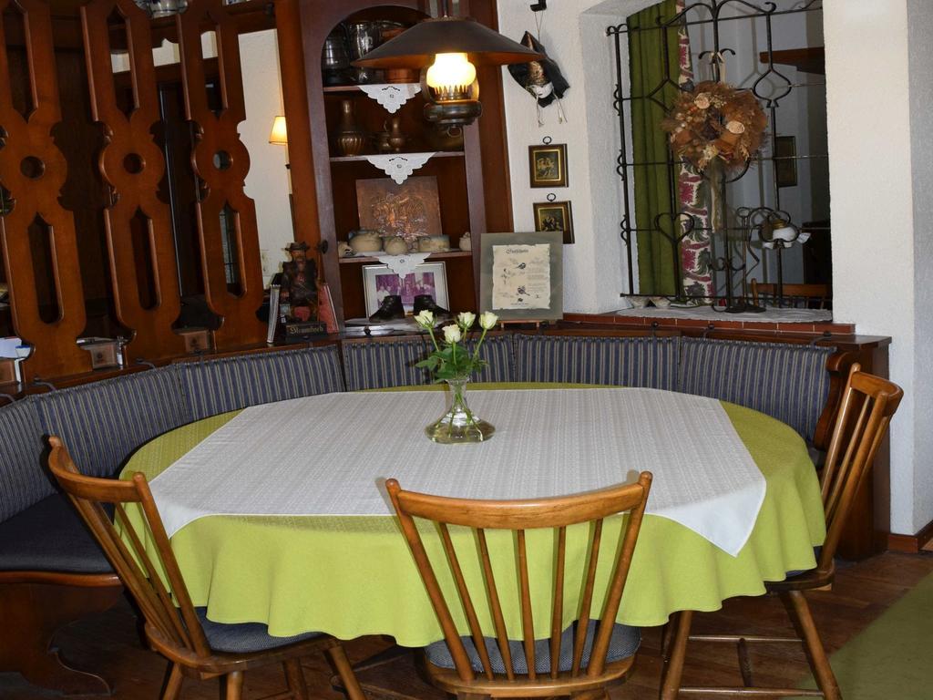 Hotel-Restaurant Ochsen Хаслах им Кинцихтал Екстериор снимка